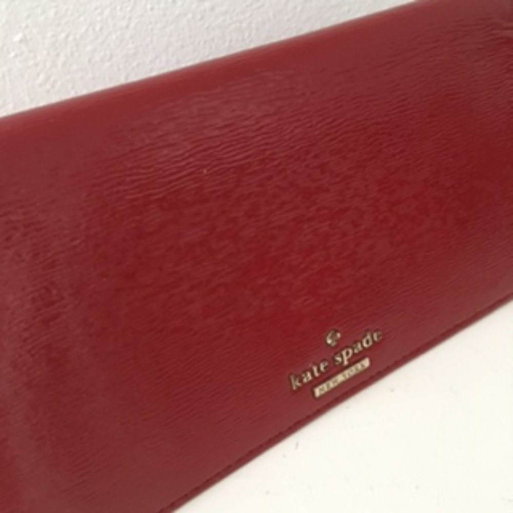 Kate Spade Large  Bifold Patent Leather  Wallet